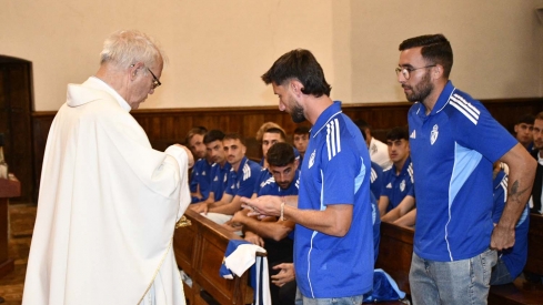 Ofrenda de la SD Ponferradina a la Virgen de la Encina (16)