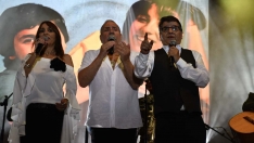 Tito y Tita junto a Juan Salazar (Los Chunguitos) Tito y Tita junto a Juan Salazar (Los Chunguitos)