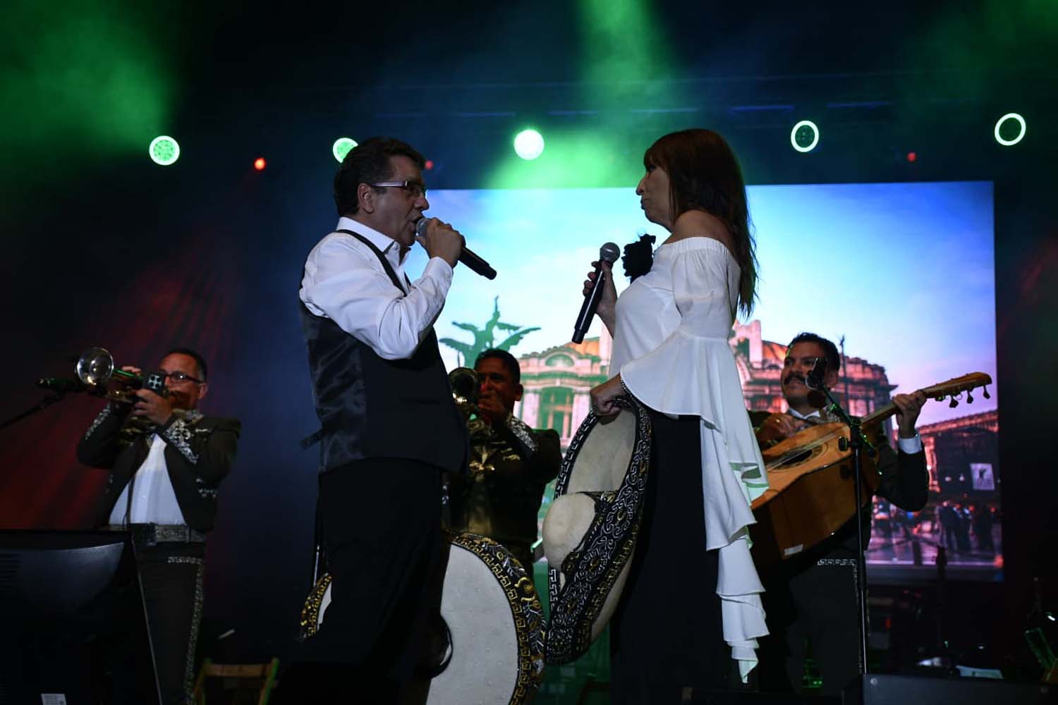 Tito y Tita a los escenarios junto a Juan Salazar (Los Chunguitos) (6)