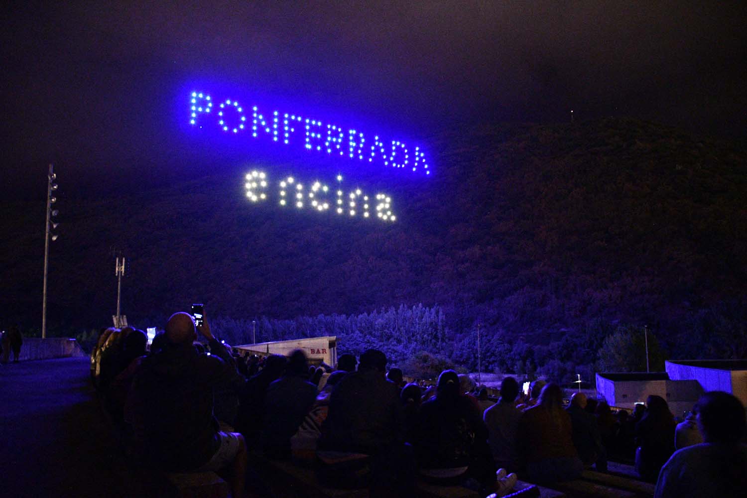 Espectáculo de drones en La Encina (21)