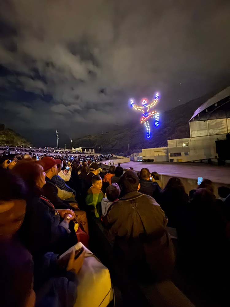 Espectáculo de drones en La Encina (2)