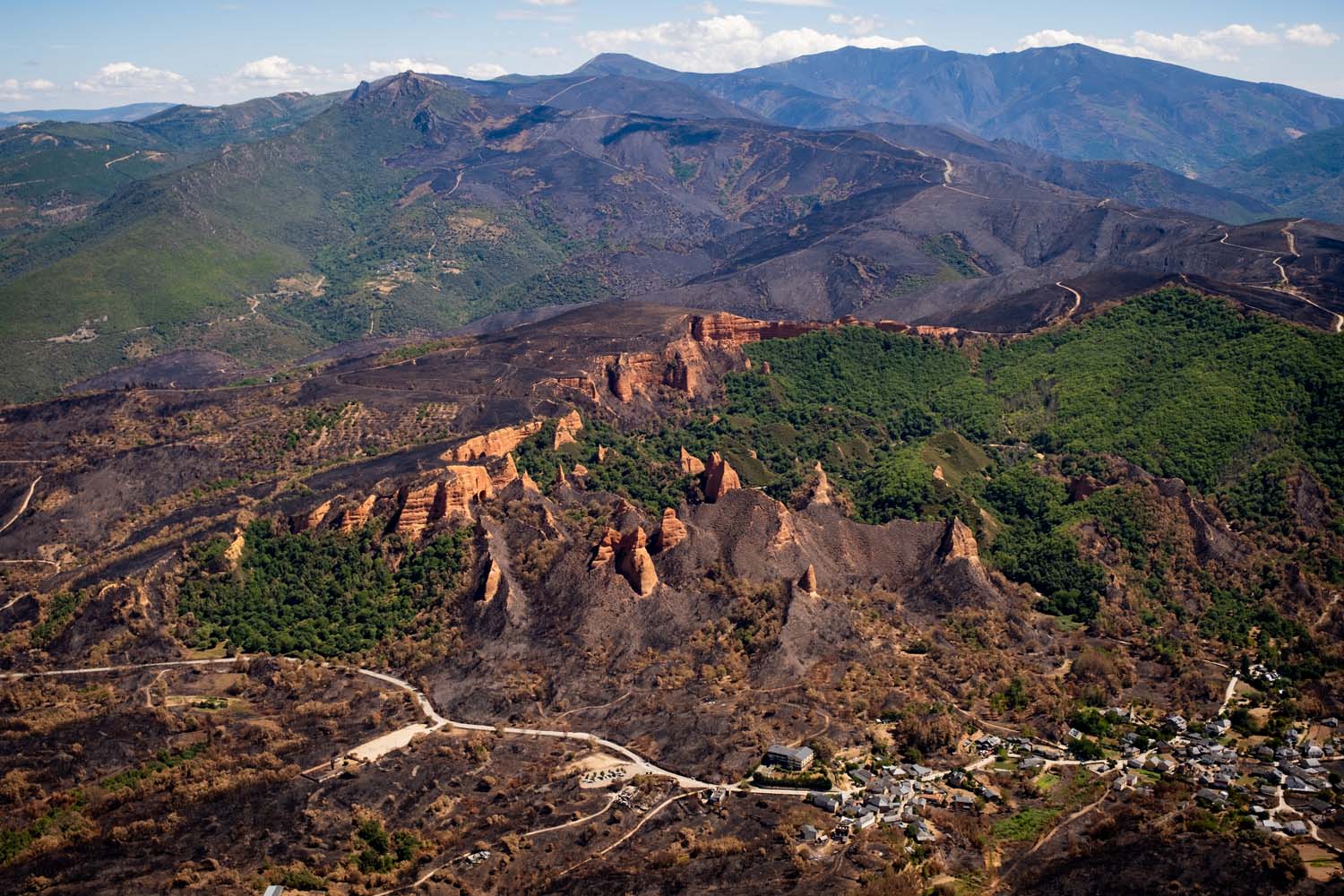 Fotos de Greenpeace desde el aire las Médulas quemadas (5)