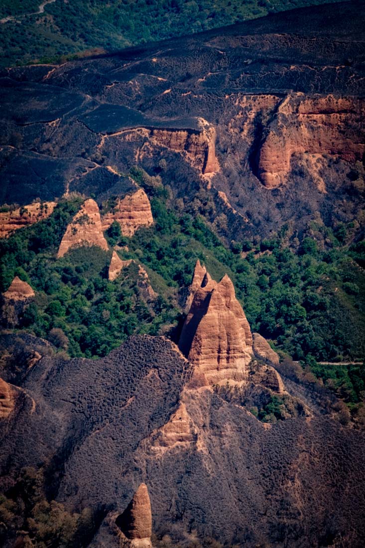 Fotos de Greenpeace desde el aire las Médulas quemadas (1)