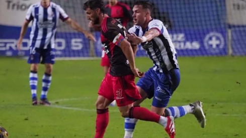 Avilés vs Ponferradina durante la primera jornada | LA PREVIA | La Ponferradina vuelve al Toralín con la ilusión de celebrar su fiesta ante el Pontevedra