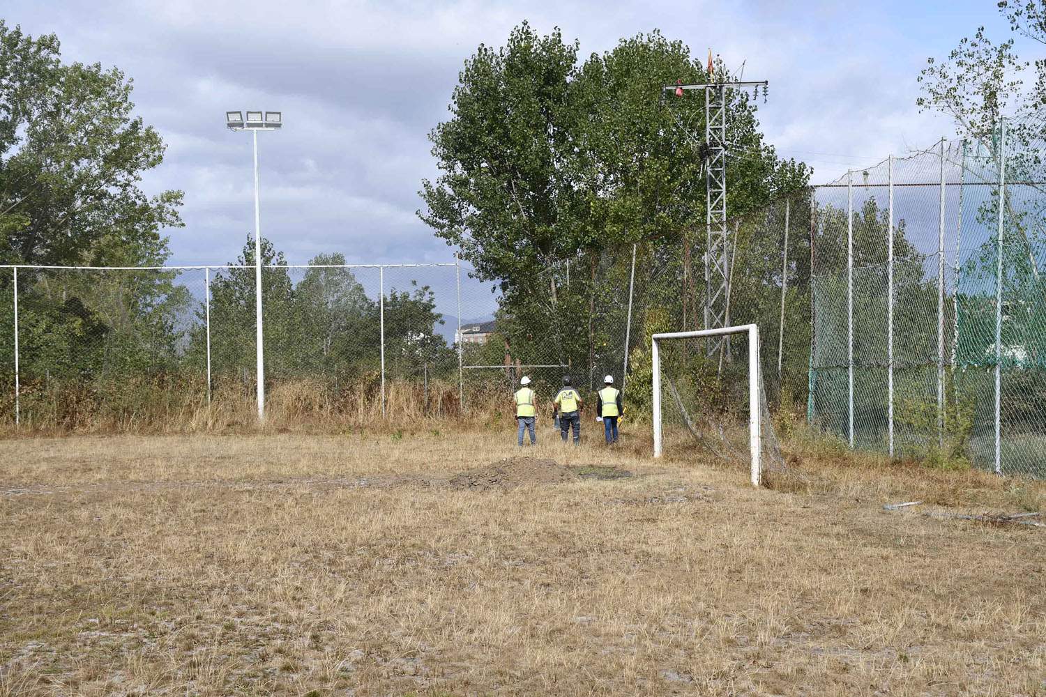 Campo de fútbol de Flores del Sil (5)