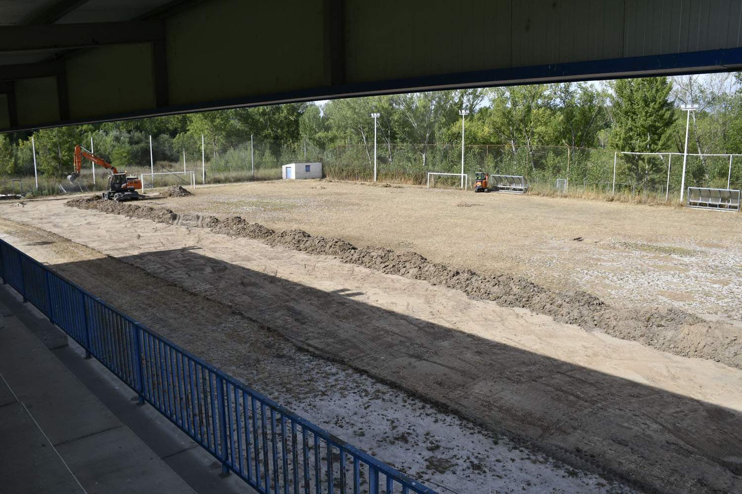 Campo de fútbol de Flores del Sil (11)