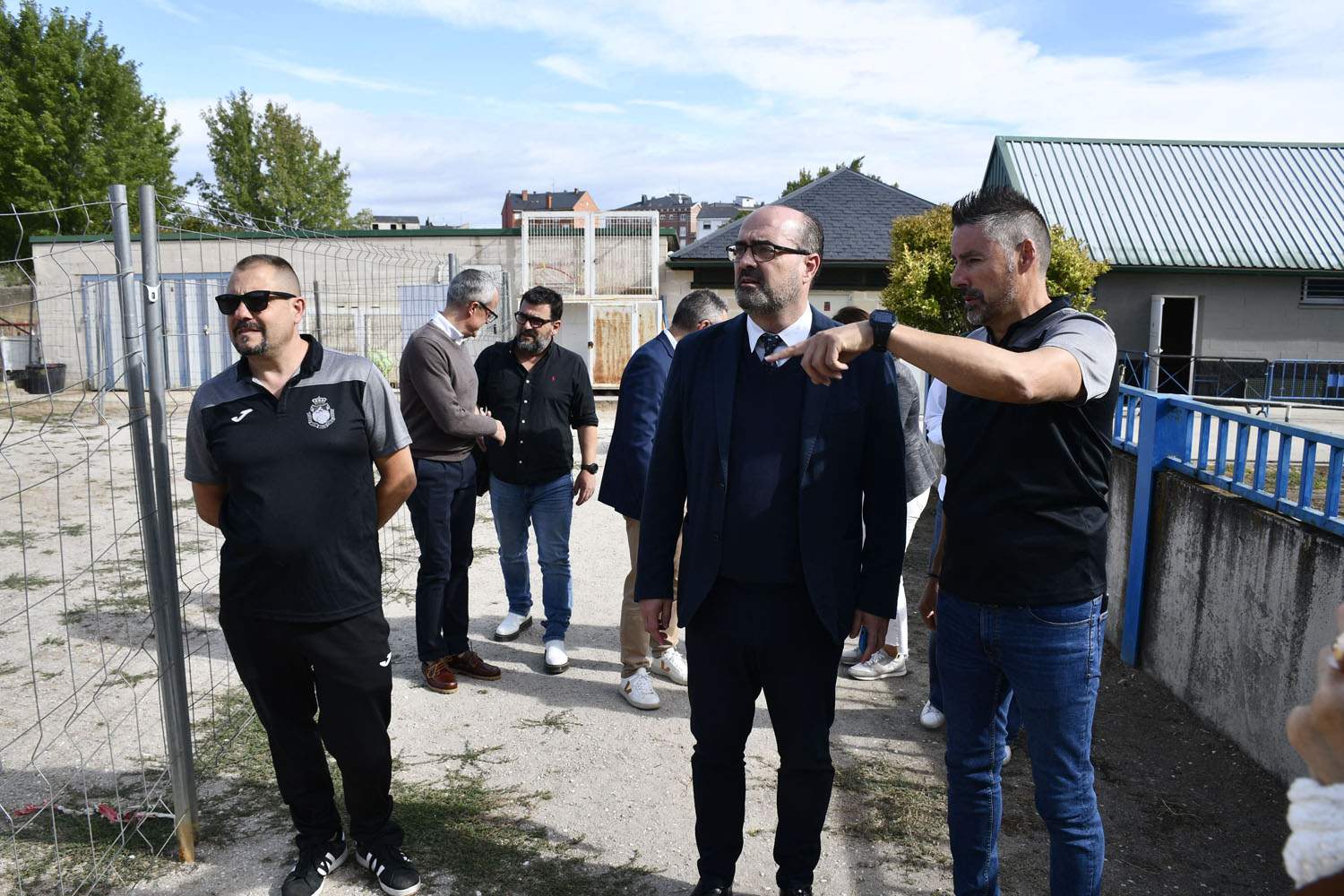 Comienzan las obras del campo de Flores del Sil (2)
