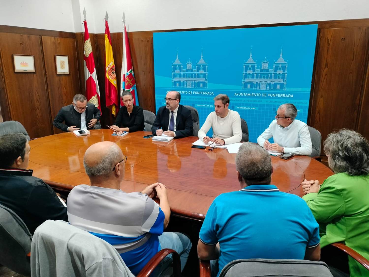Reunión pedanías de Ponferrada afectadas por los incendios