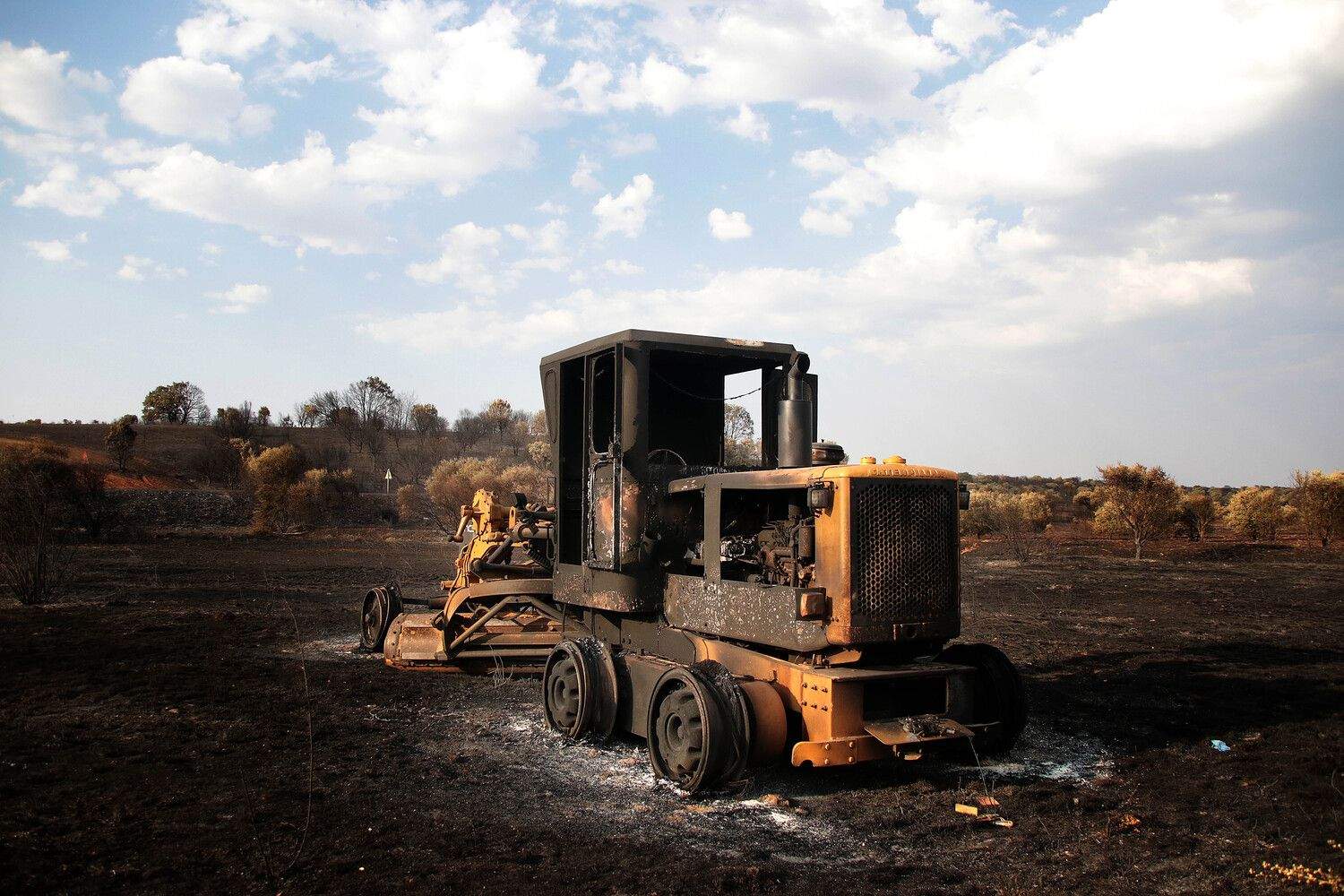 Consecuencias del incendio de Molezuelas de la Carballeda (Zamora)/Castrocalbó en de Herreros de Jamuz | Peio García / ICAL | Aprobadas nuevas ayudas para los afectados por los incendios de Castilla y León