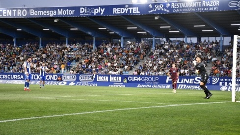 Ponferradina   Pontevedra (209)