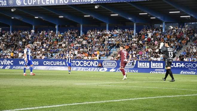 Ponferradina   Pontevedra (210)