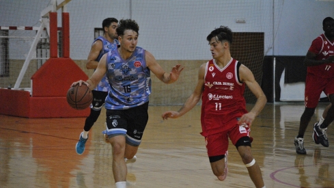 Clínica Ponferrada cae en su primera prueba contra la Cultural Leonesa