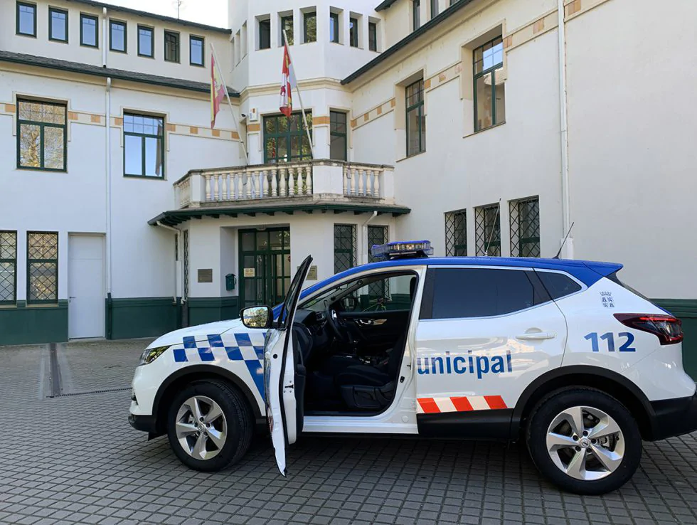 La Policía Municipal de Ponferrada denuncia a tres conductores, uno por alcoholemia y dos por conducción temeraria