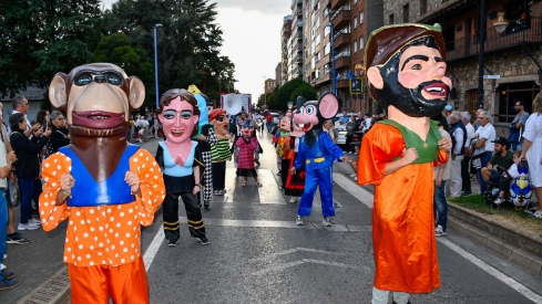 Desfile de carrozas de las Fiestas de la Encina Dani Merino (3)