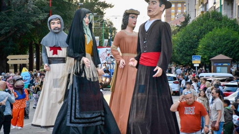 Desfile de carrozas de las Fiestas de la Encina Dani Merino (6)