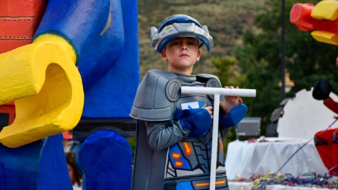 Desfile de carrozas de las Fiestas de la Encina Dani Merino (42)