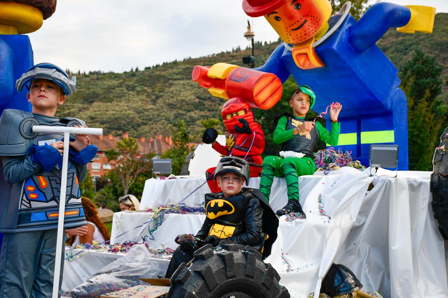 Desfile de carrozas de las Fiestas de la Encina Dani Merino (43)