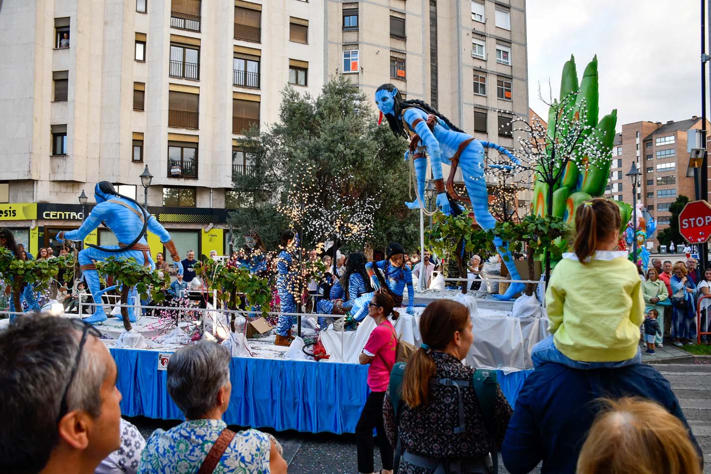 Desfile de carrozas de las Fiestas de la Encina Dani Merino (104)