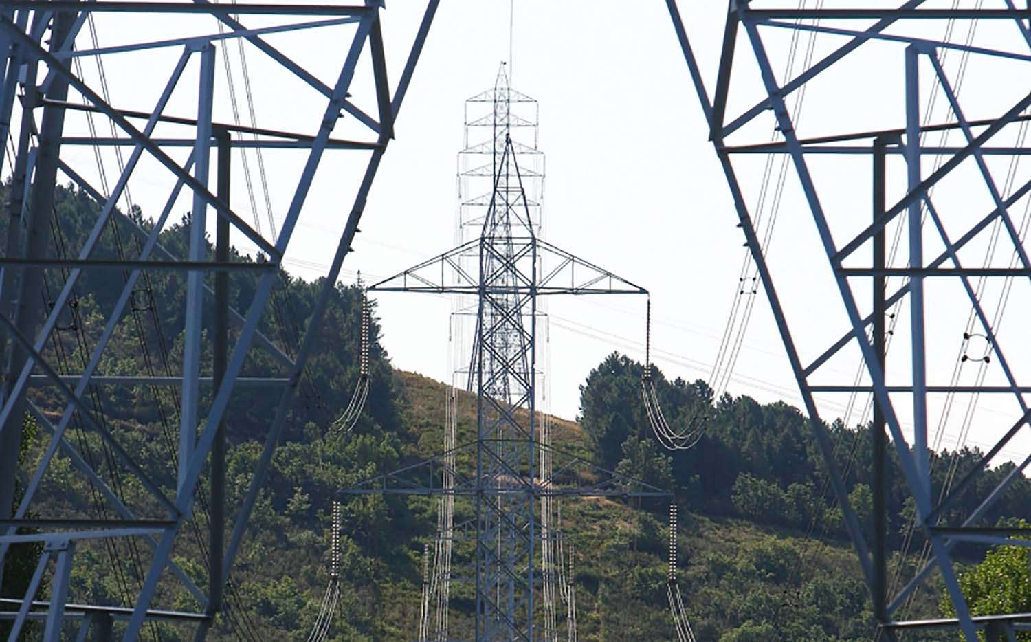 Los nuevos mapas de capacidad revelan la saturación de la red de distribución eléctrica del 83% y la necesidad de inversión urgente