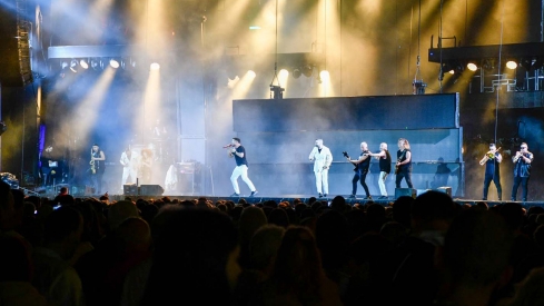 Actuación de la orquesta Panorama en las Fiestas de la Encina (6)