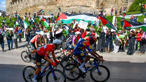 La Vuelta Ciclista a su paso por Ponferrada (1)
