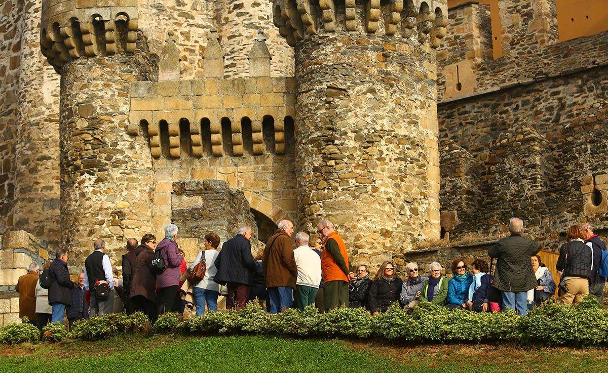 El puente de la Constitución deja en Ponferrada una afluencia turística en niveles cercanos a cifras prepandemia