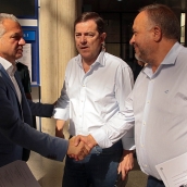 Peio García / ICAL. El el delegado del Gobierno, Nicanor Sen (I), el presidente de la Junta de Castilla y León, Alfonso Fernández Mañueco (C), y el presidente de la Diputación de León, Gerardo Álvarez Courel (D)