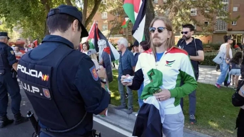 Pablo Fernández identificado por la Policía. Pablo Fernández identificado por la Policía.