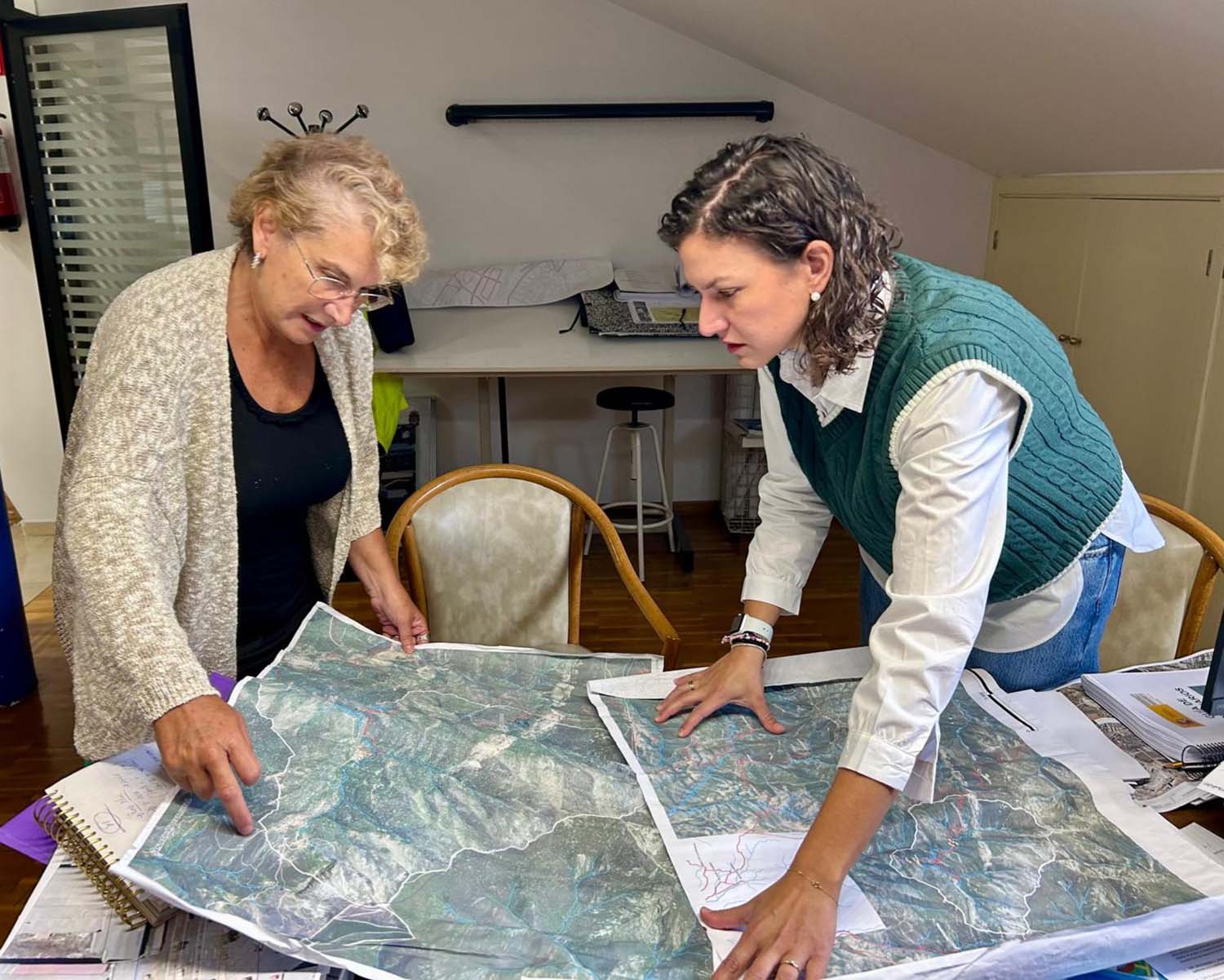 La concejala de Ponferrada Lidia Coca sobre los cauces de los ríos tras los incendios