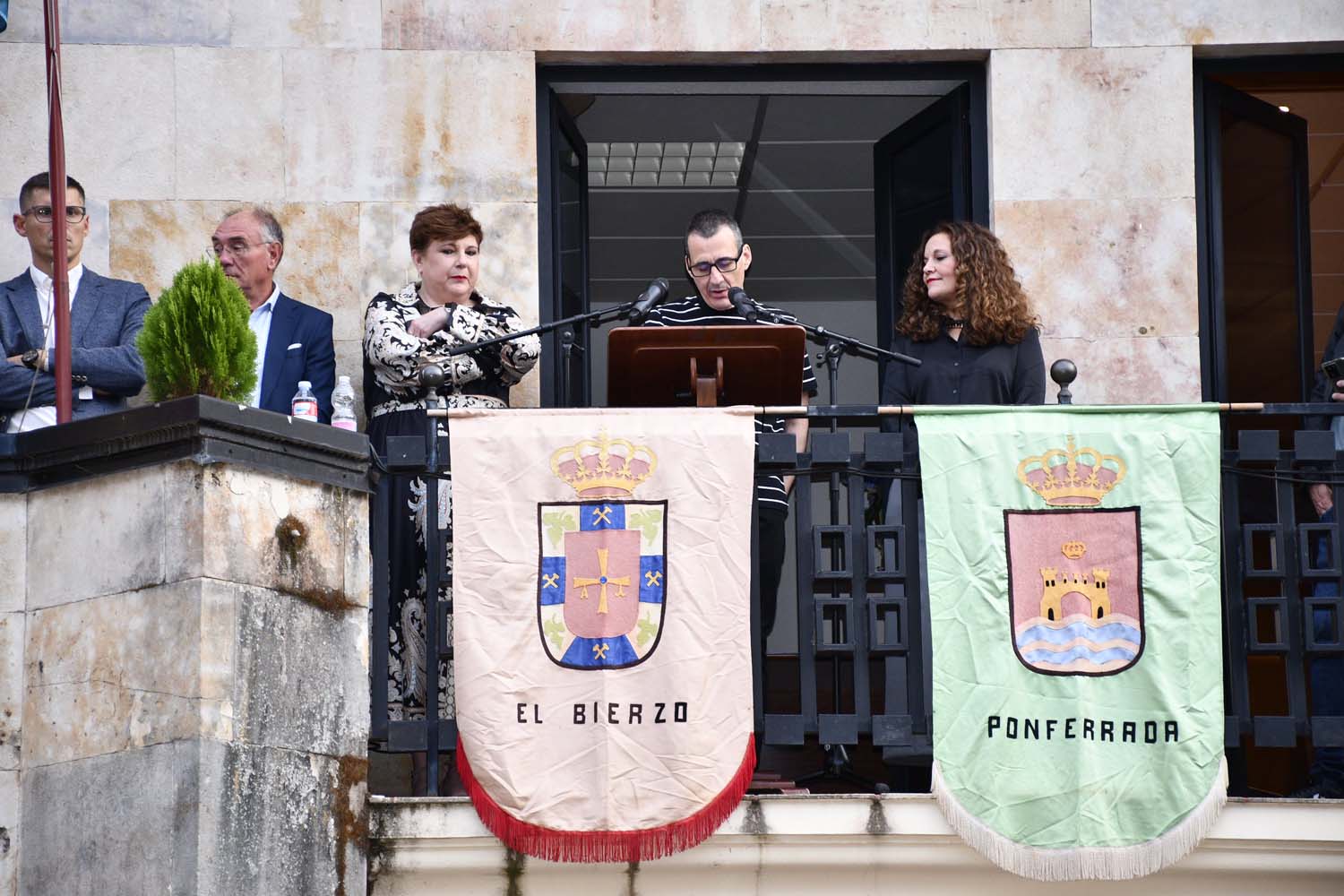 Luis Calvo pregona las Fiestas del Cristo de Bembibre (24)