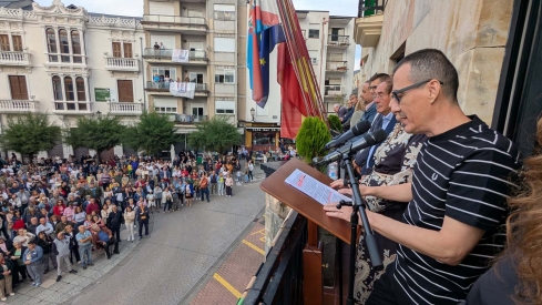 Luis Calvo pregona las Fiestas del Cristo de Bembibre 