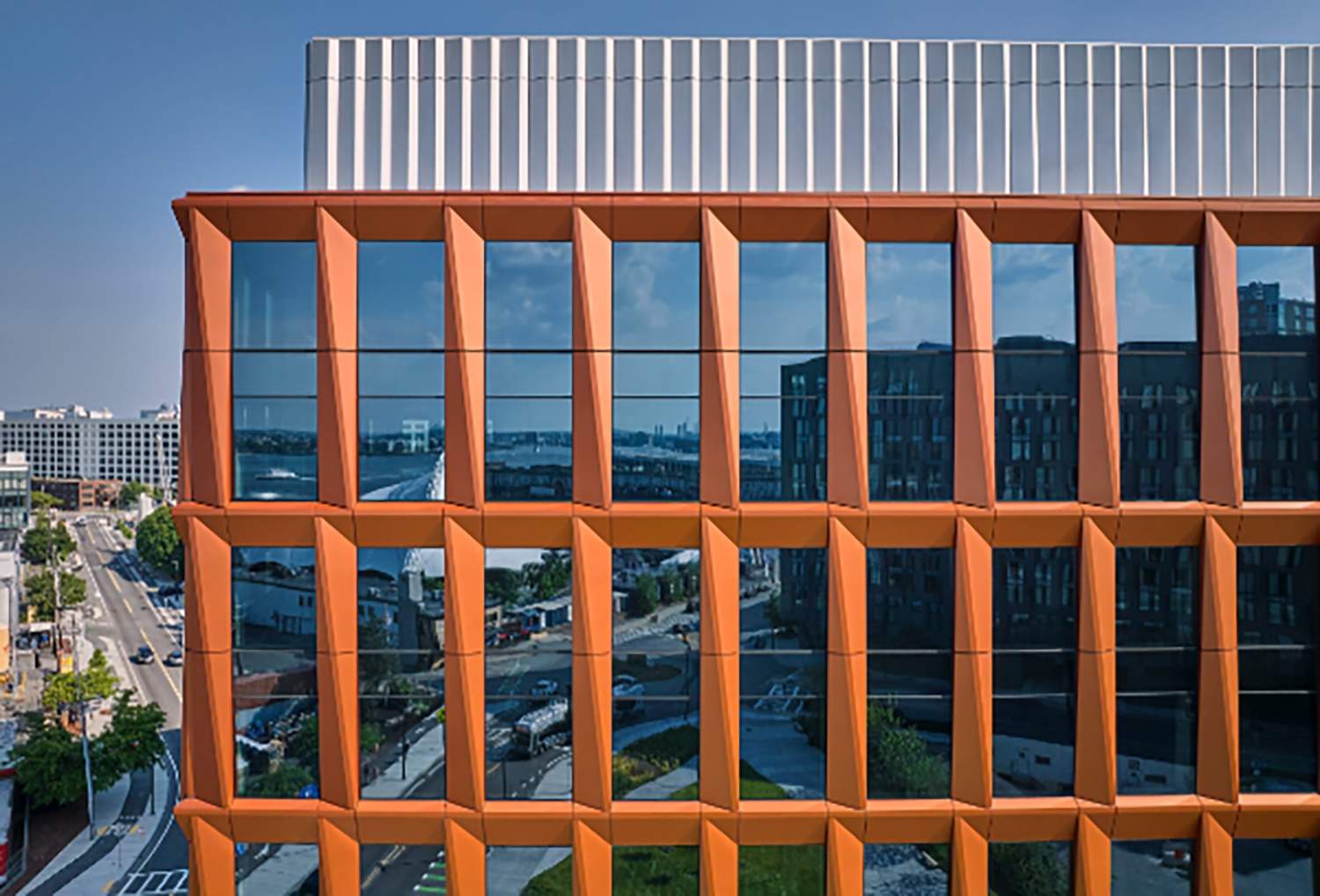 2 Harbour Boston. Tvitec 1