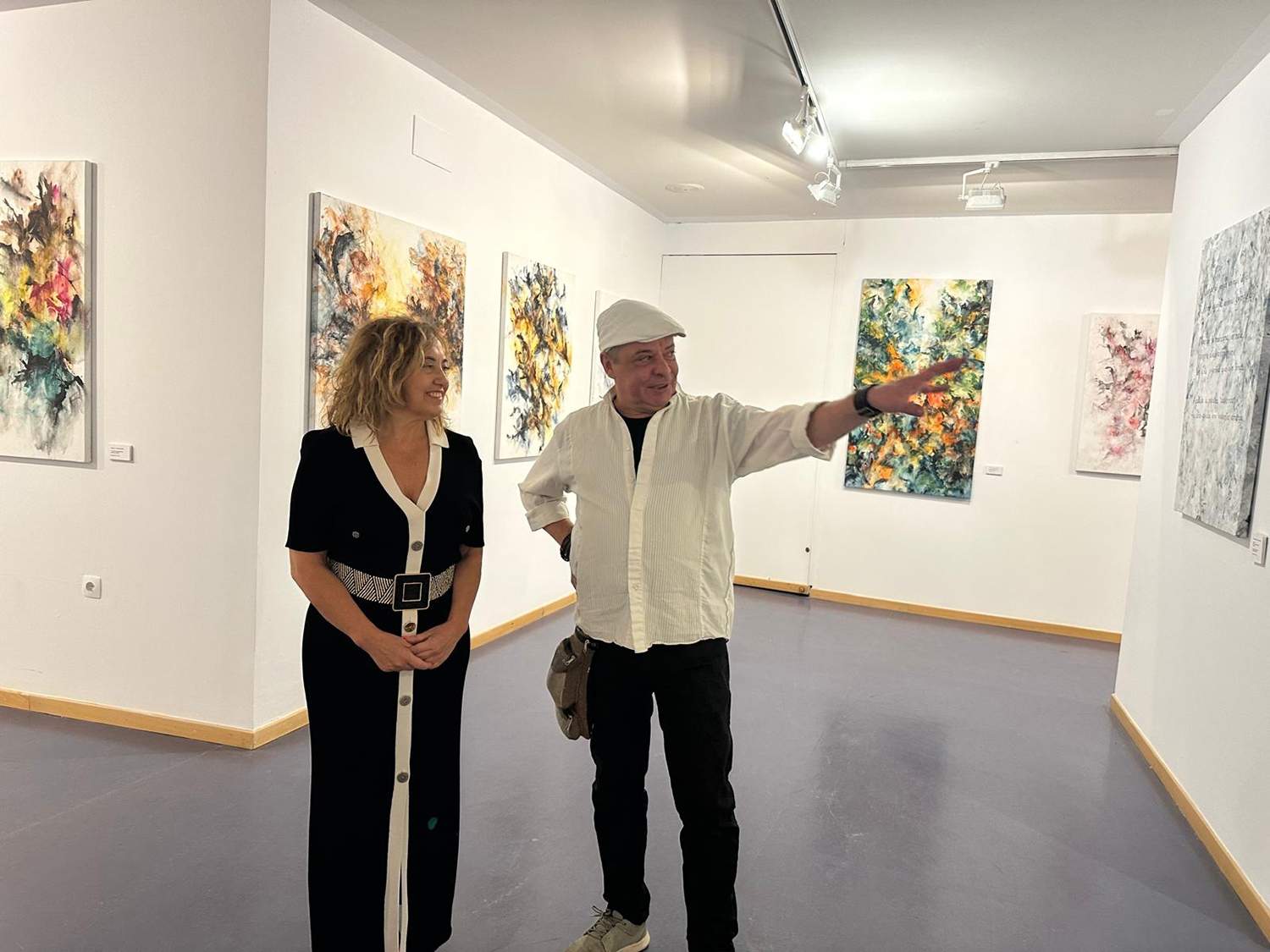 Inauguración exposición Juan Rafael Campus Ponferrada (2)