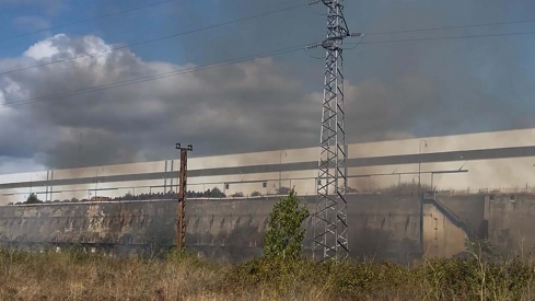 Imagen del incendio en La Placa de este domingo