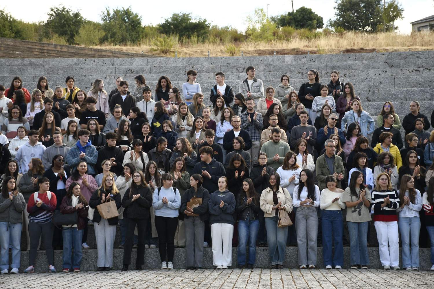 Minuto de silencio(1) Minuto de silencio(1)