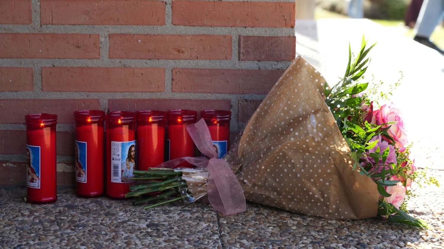 Minuto de silencio por la estudiante de la ULE fallecida en Nápoles Minuto de silencio por la estudiante de la ULE fallecida en Nápoles
