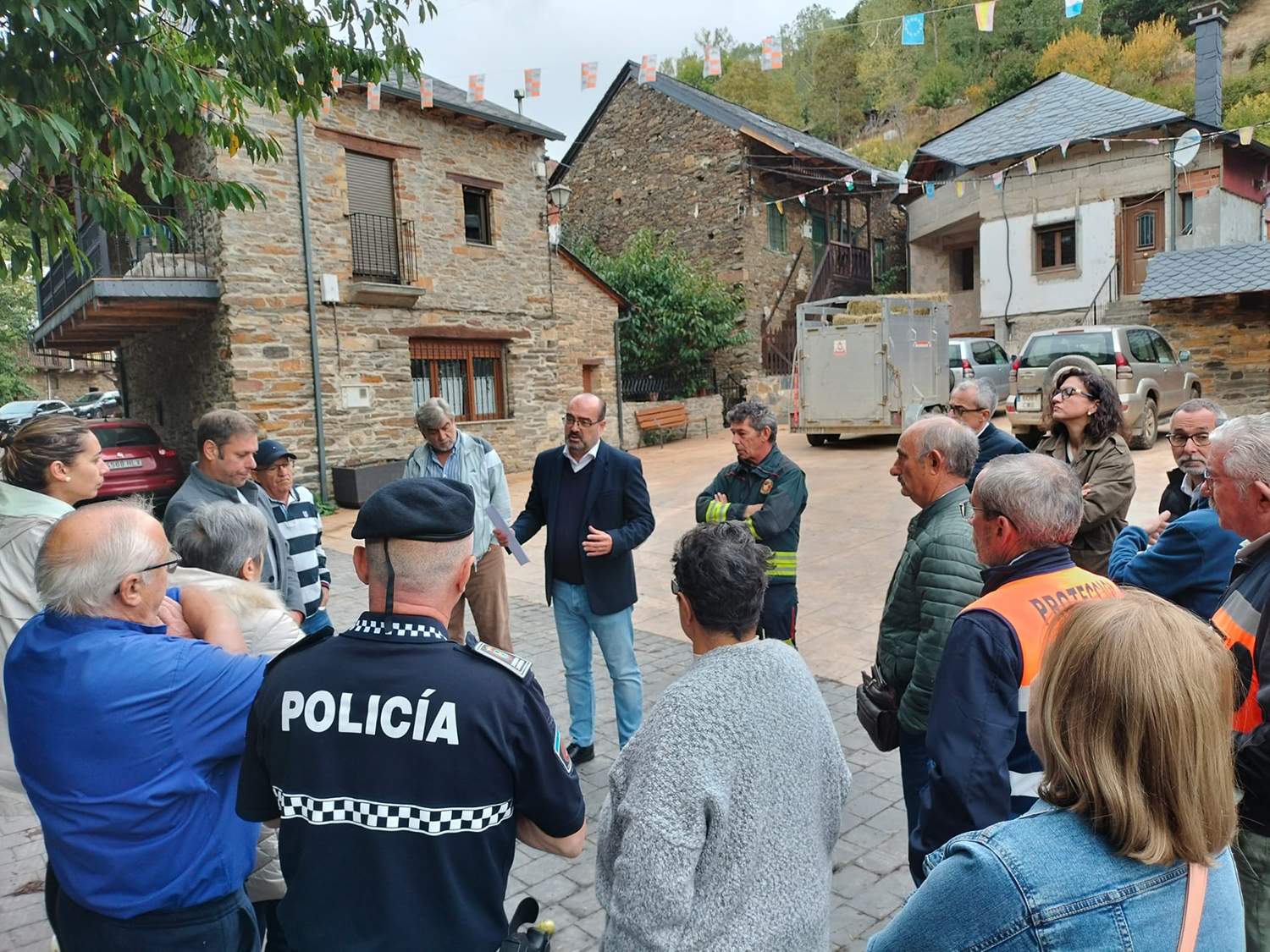 Visita del alcalde de Ponferrada, Marco Morala, a Bouzas
