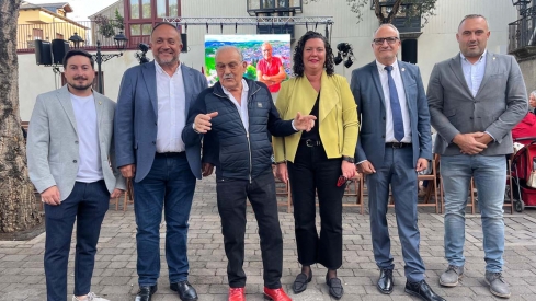 Nombramiento de Prada a Tope como hijo predilecto de Cacabelos (2)