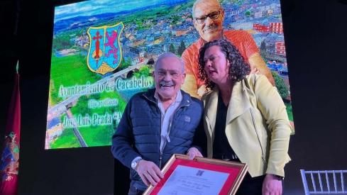 Nombramiento de Prada a Tope como hijo predilecto de Cacabelos (1)