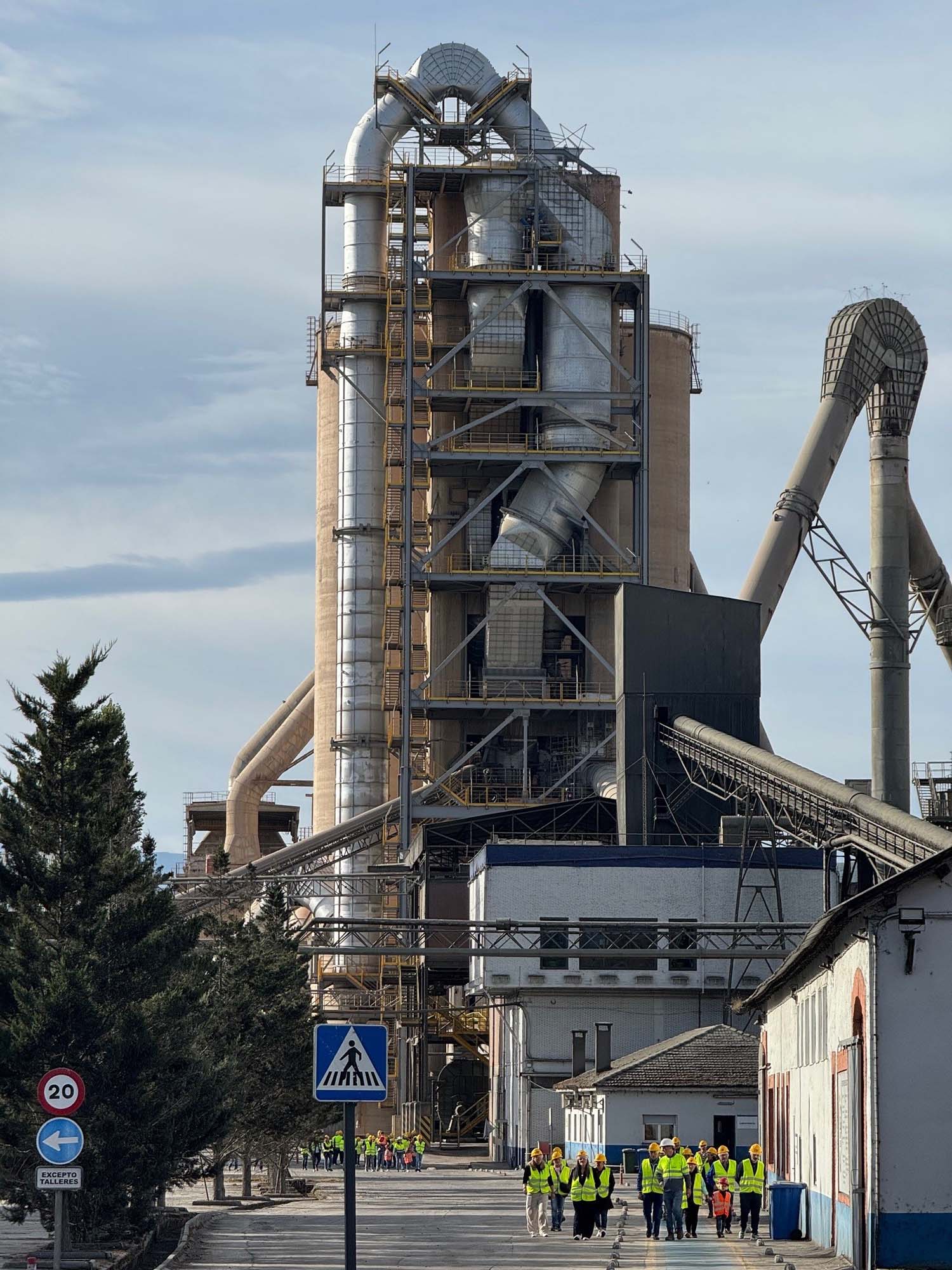 Jornada de Puertas Abiertas en Cementos Cosmos.
