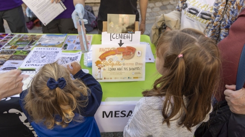 Susana Martín ICAL. Cuando el Ratón Pérez se convierte en científico, los dientes de leche de Salamanca ya hablan en los laboratorios .