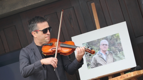 ICAL . La Asociación de Vecinos El Nogalón celebra un acto de homenaje al bombero forestal Nacho Rumbao, fallecido en acto de servicio en Espinoso de Compludo (15)