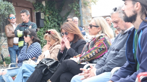 ICAL . La Asociación de Vecinos El Nogalón celebra un acto de homenaje al bombero forestal Nacho Rumbao, fallecido en acto de servicio en Espinoso de Compludo (17)
