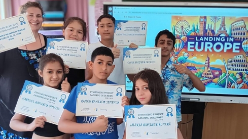 El aula de Primaria de San Andrés de Montejos (CRA Cubillos del Sil) recibe el Sello Nacional de Calidad de la plataforma eTwinning. Facebook: Cra Cubillos Del Sil 
