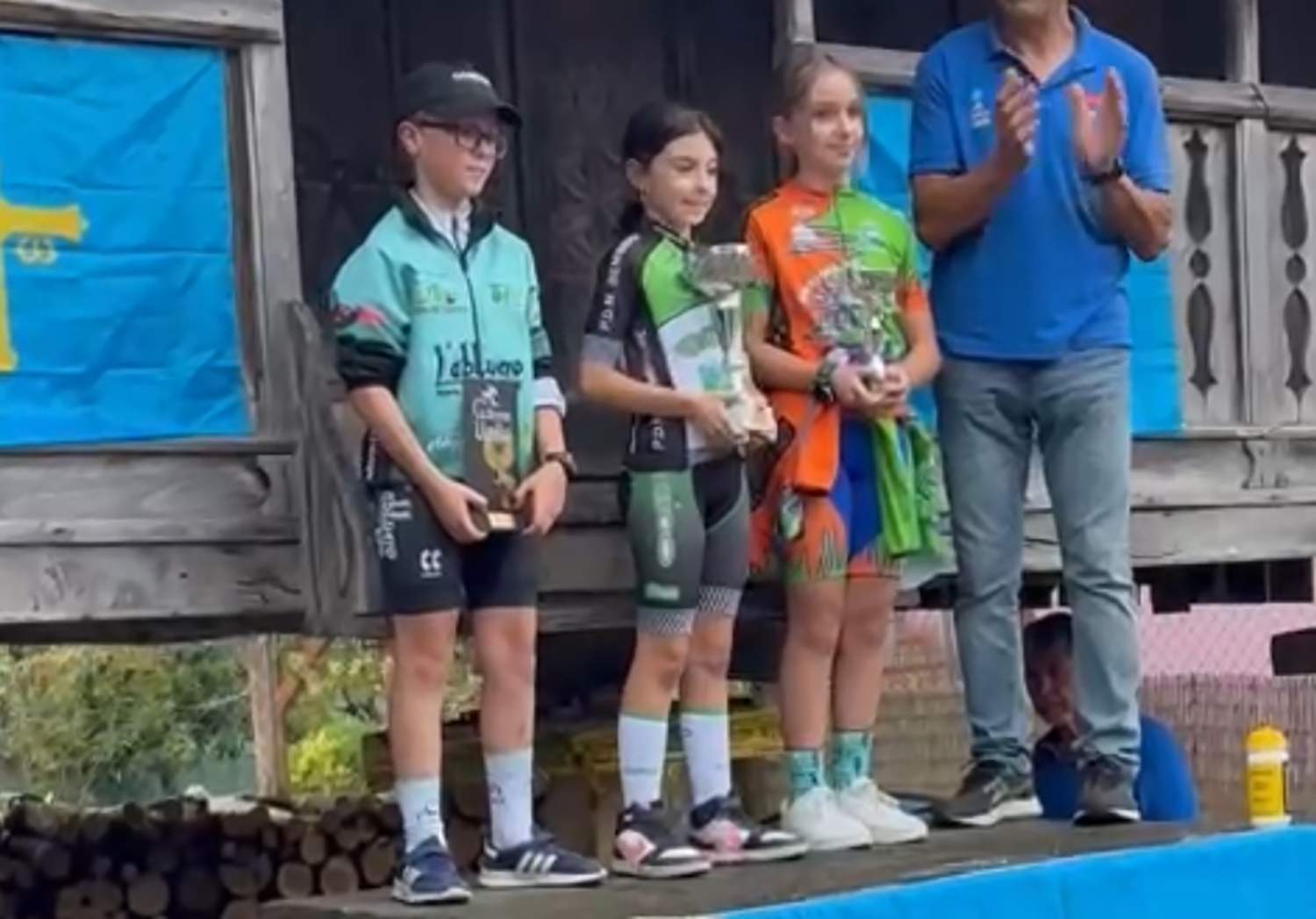 Alicia Mateos Vega se proclama campeona en el XXIV Circuito Viella 2025 (Siero, Asturias) Alicia Mateos Vega se proclama campeona en el XXIV Circuito Viella 2025 (Siero, Asturias)