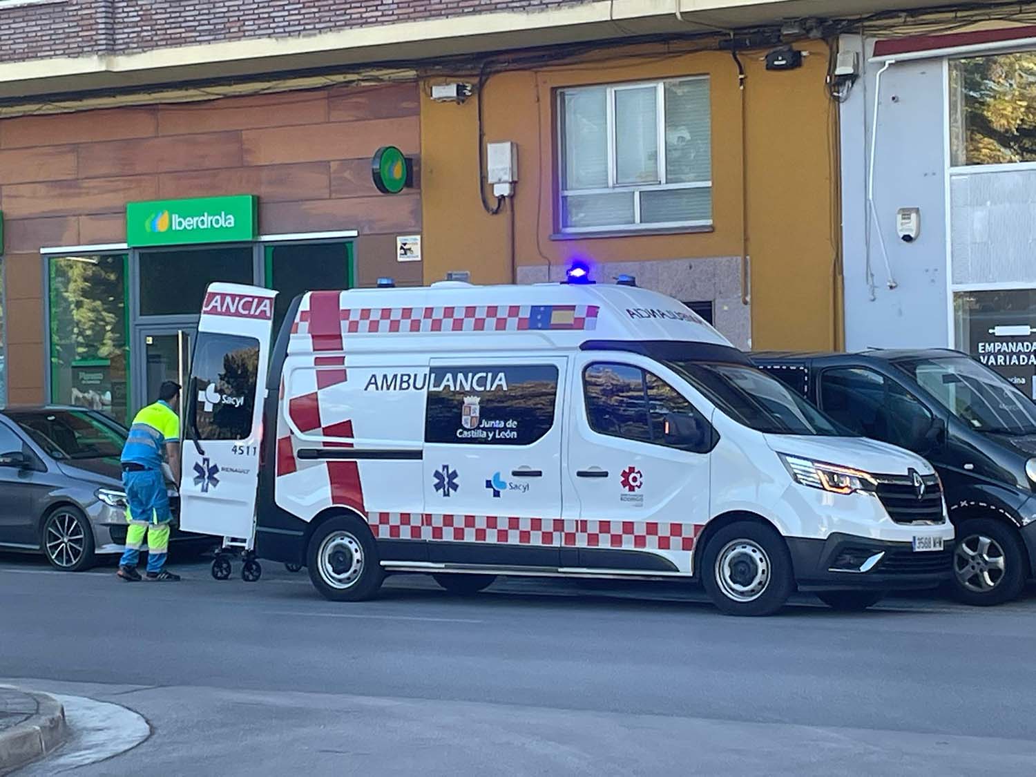 Ambulancia en una foto de archivo