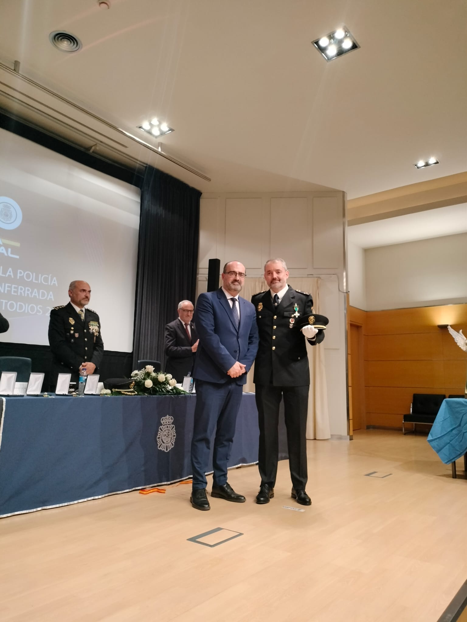 La Policía Nacional ha celebrado este jueves la festividad de su patrón en Ponferrada (1)