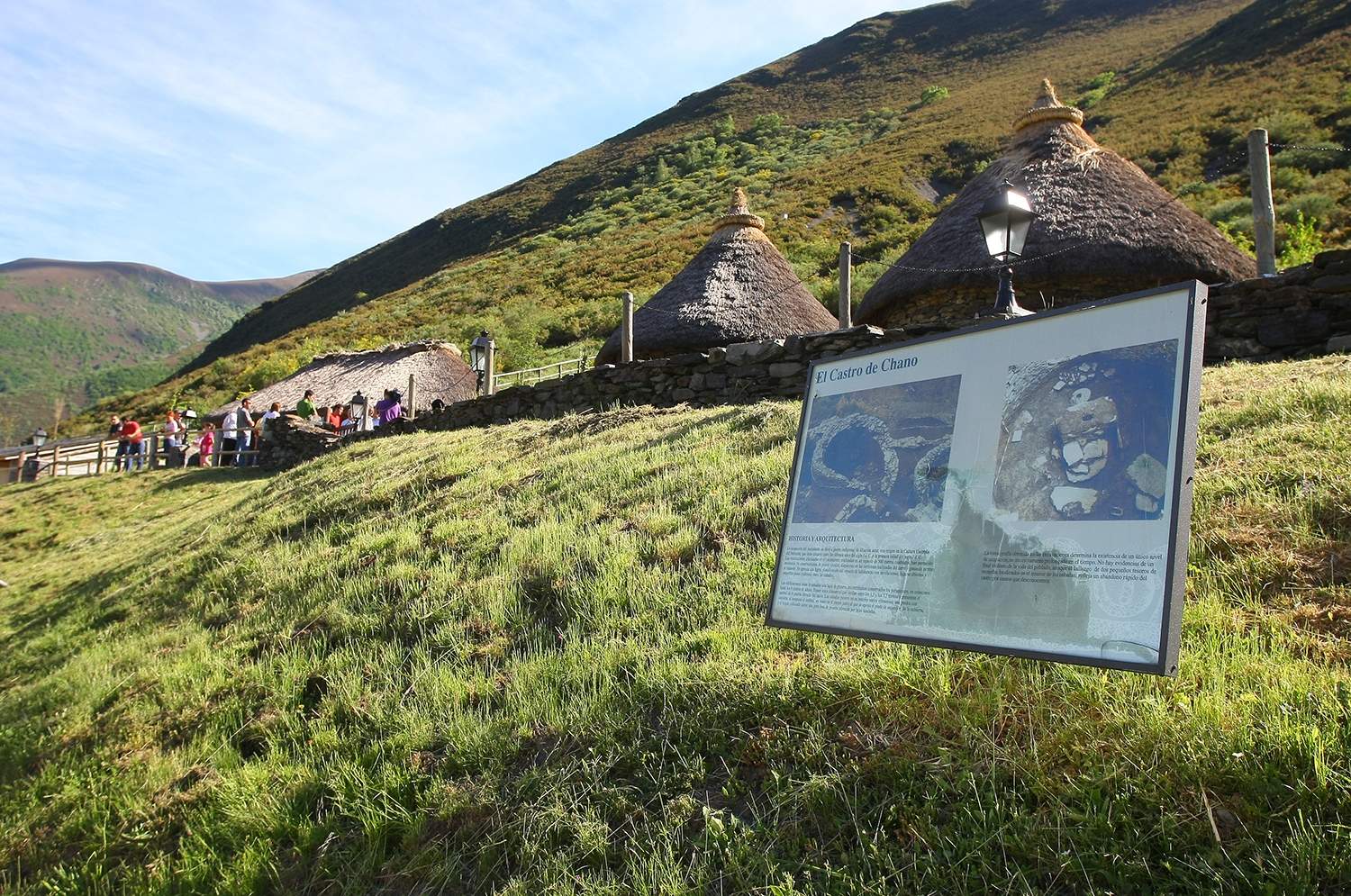 El Castro de Chano en el Valle de Fornela | Foto: César Hornija, ICAL