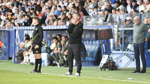 El entrenador de la Ponferradina, Fernando Estévez 