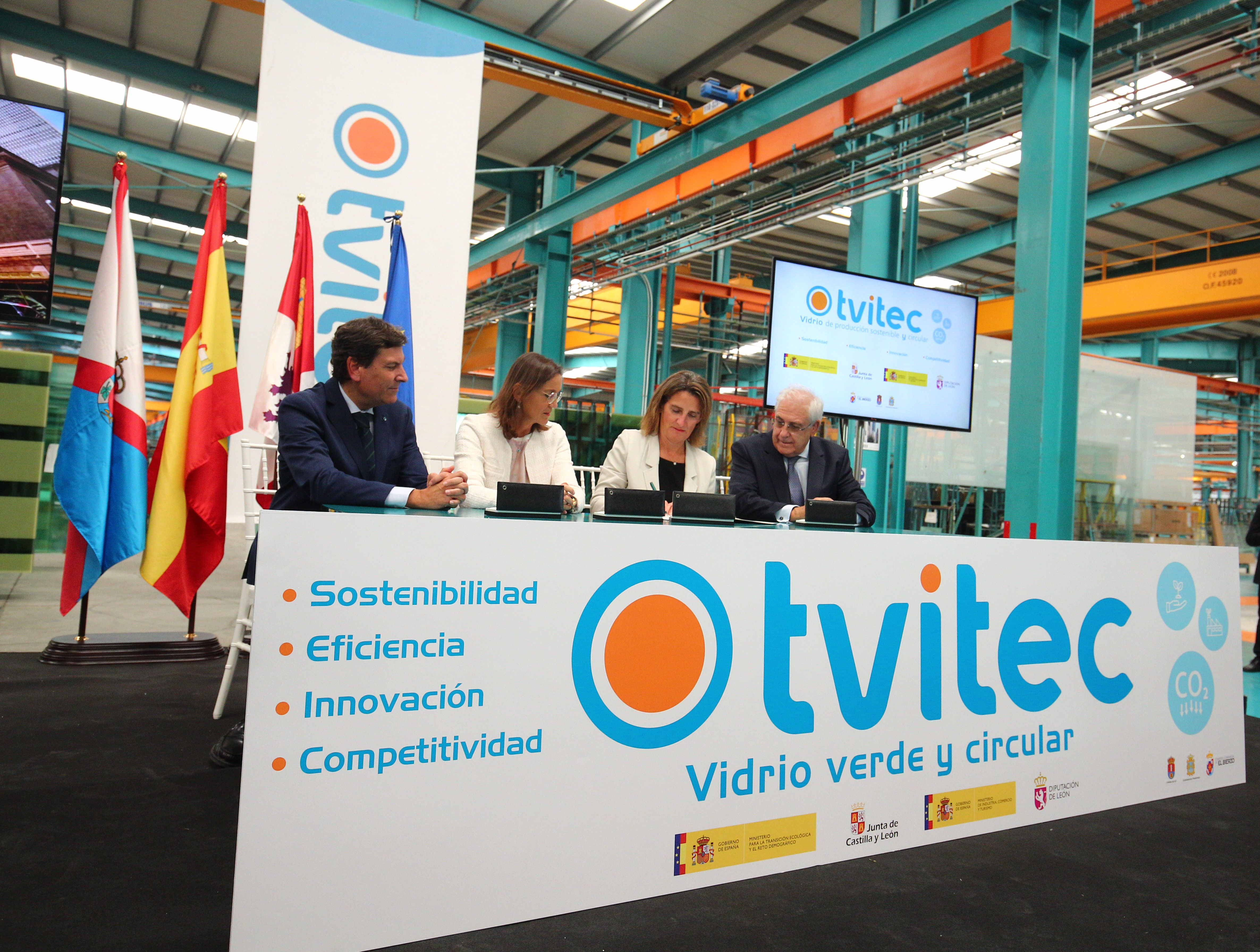 Firma de un convenio institucional para impulsar la dinamización económica de El Bierzo